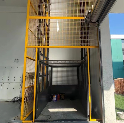 驻马店导轨式升降机助力物流园破解运输难题