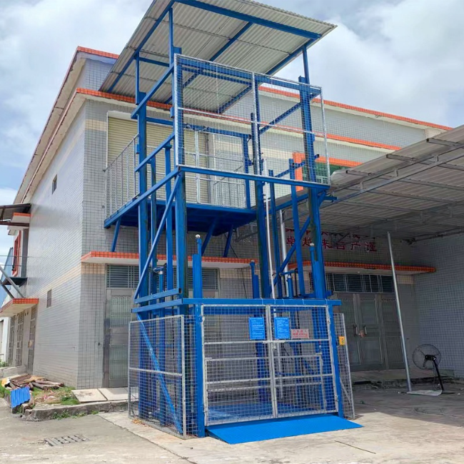 驻马店建材厂室外升降货梯安装