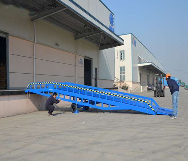 驻马店移动式登车桥应用